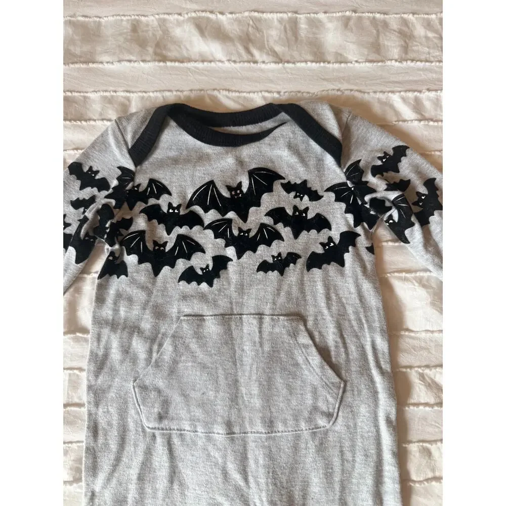 Wonder Nation Baby 12M Halloween Bat Romper Gray Black Long Sleeve Jumpsuit